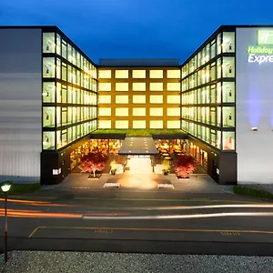 Holiday Express Zuerich Airport, An Ihg Rümlang